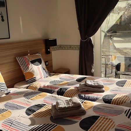 Le Relais De Porz Morvan Plomodiern Luaran gambar