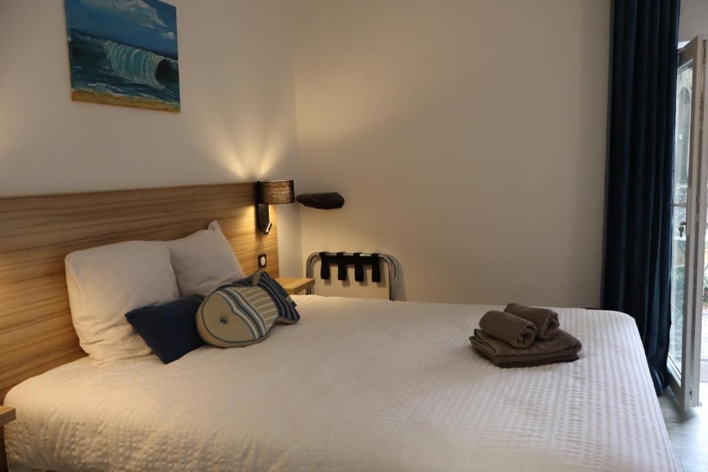 Le Relais De Porz Morvan Plomodiern Luaran gambar