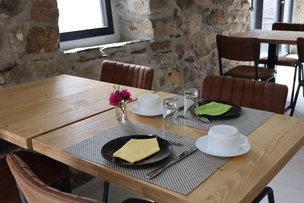 Le Relais De Porz Morvan Plomodiern Luaran gambar
