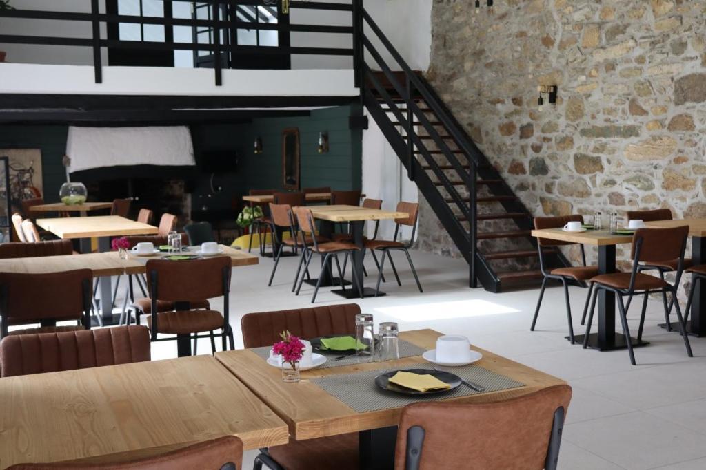 Le Relais De Porz Morvan Plomodiern Luaran gambar